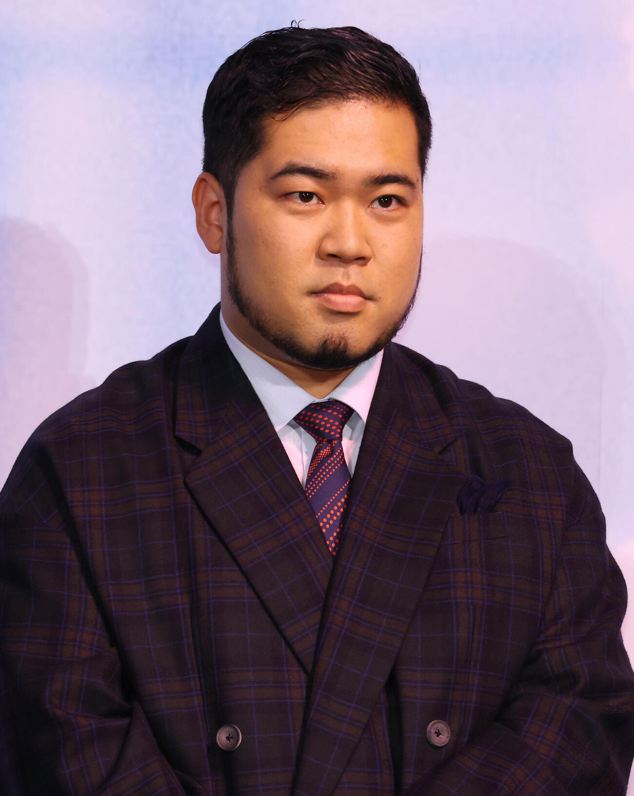 映画「このごにおよんで愛など」ジャパンプレミアで舞台あいさつする松井ケムリ（撮影・中島郁夫）