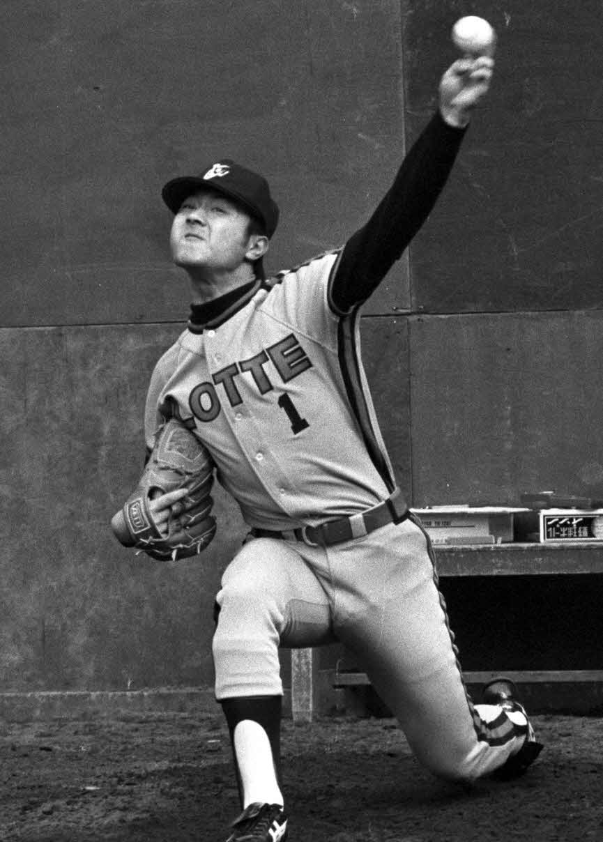1981年、ルーキーとしてキャンプ初参加のプロ野球ロッテ時代の愛甲猛氏