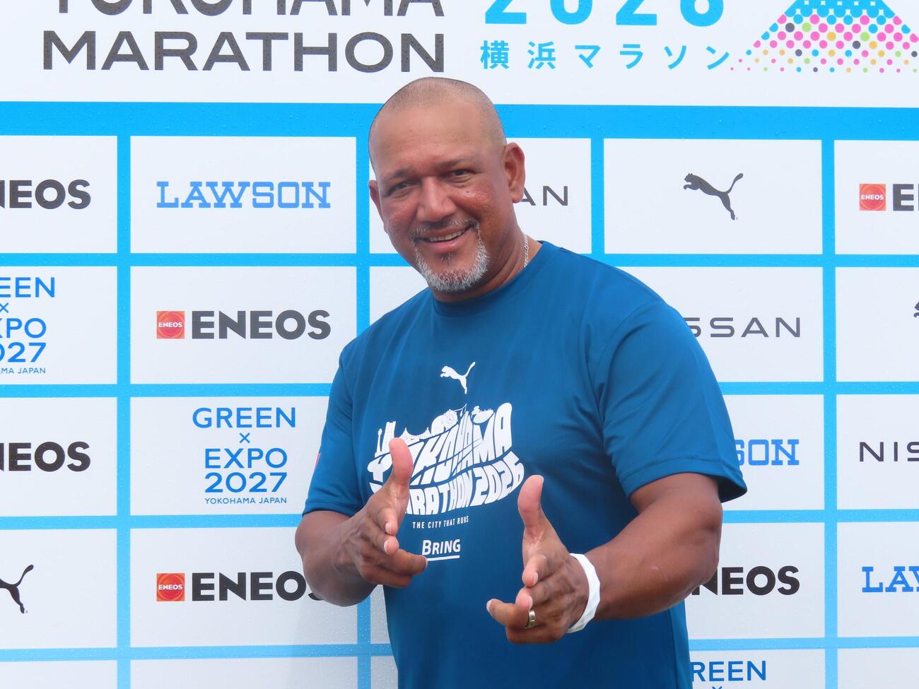 「横浜マラソン2026」の大会応援ゲストとして出演したアレックス・ラミレス氏