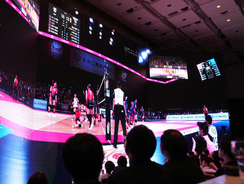 ８Kイマーシブライブ技術を使った「ライブビューイング体験会」バレーボールSVリーグを生中継