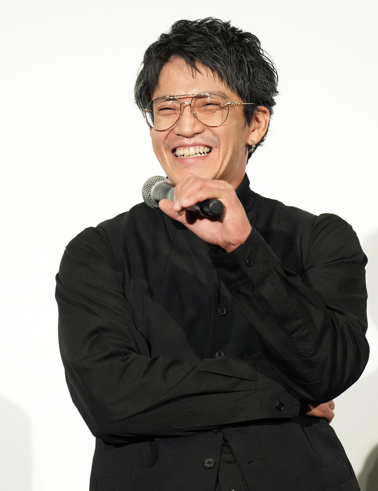 映画「バッド・ルーテナント：トウキョウ」公開記念舞台あいさつに登壇した小栗旬（撮影・たえ見朱実）