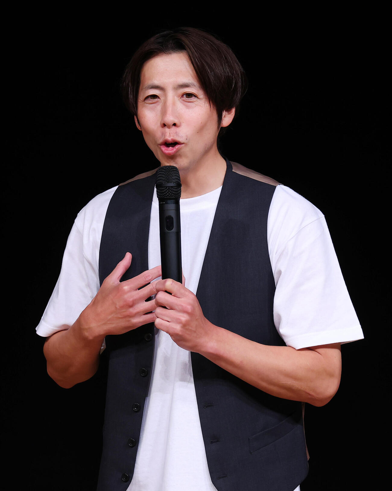 松竹芸能大シンポジウムに出演した四天王ジェット（撮影・中島郁夫）