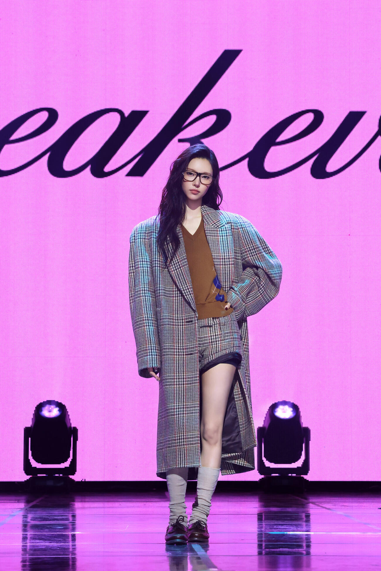 ミニアルバム「BREAK EVEN」メディアショーケースに登場したYUNAH（（P）＆（C）BELIFT LAB Inc．）