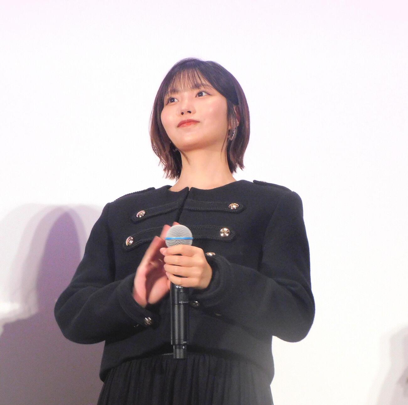 「第39回東京国際映画祭」で映画「GROTESQQQUE－グロテスク－」舞台あいさつに登壇した乃木坂46中西アルノ（撮影・寺本吏輝）