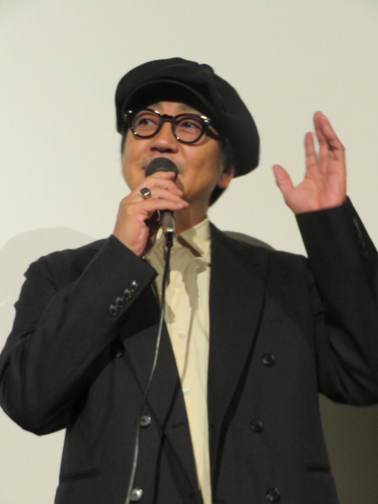 映画「あなたの息子ひき出します！」初日舞台あいさつに登壇した大森南朋（撮影・村上幸将）