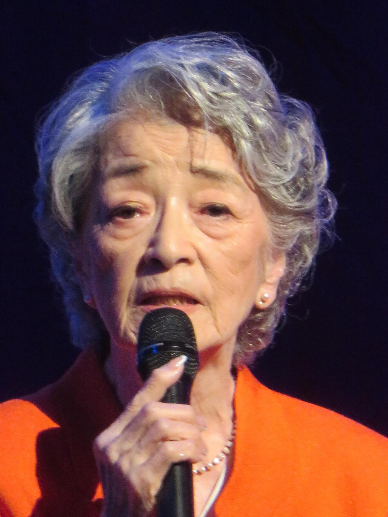 日本歌手協会主催の音楽祭で歌唱する倍賞千恵子（撮影・松本久）
