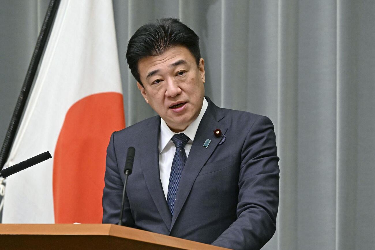 記者会見する木原官房長官＝29日午前、首相官邸（共同）