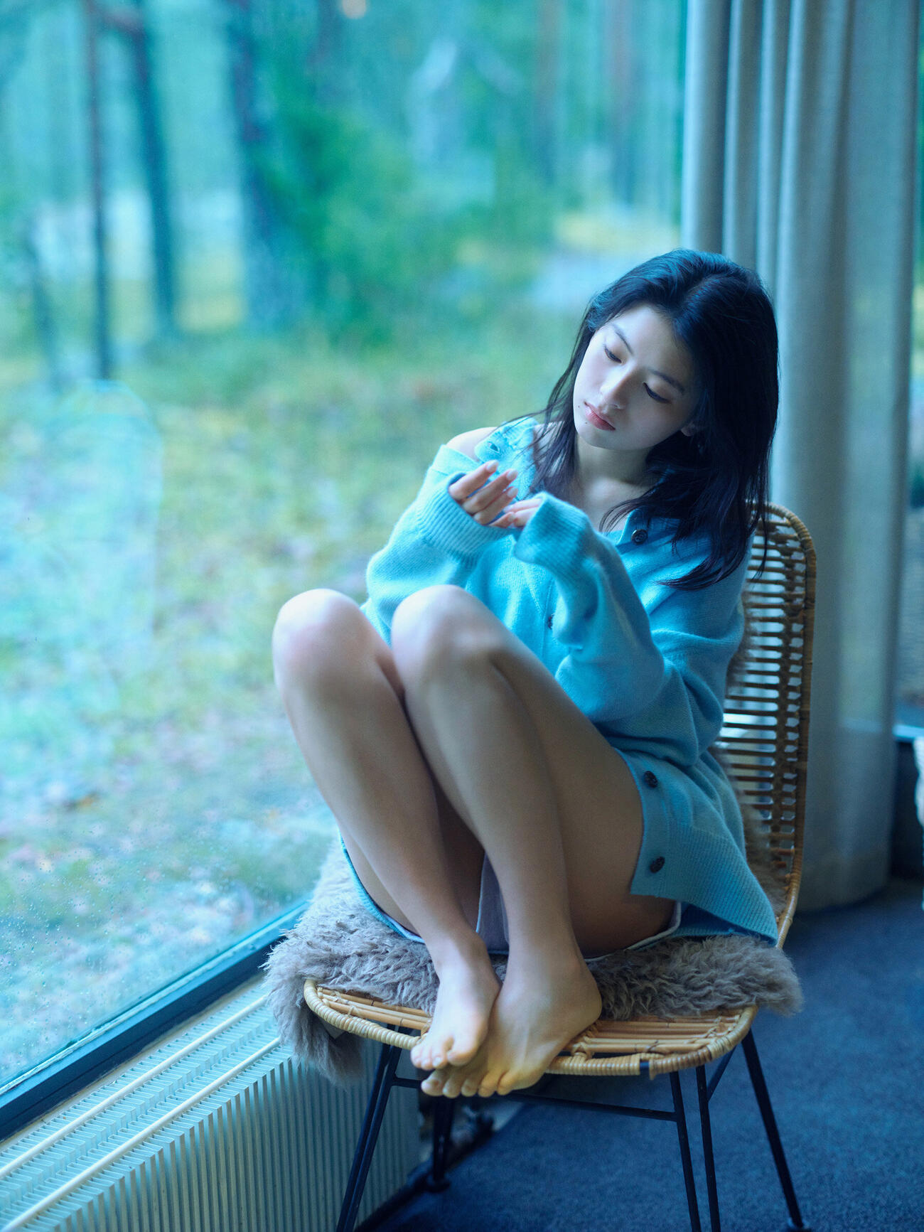 出口夏希2nd写真集＆スクールカレンダーより（C）山創大