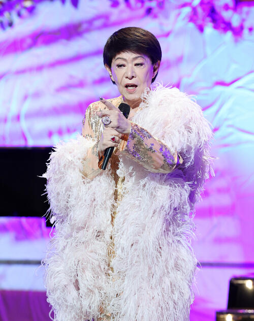 美川憲一、小林幸子と“対決”も「あんたに負けたわよ」「さそり座の女」熱唱に大歓声
