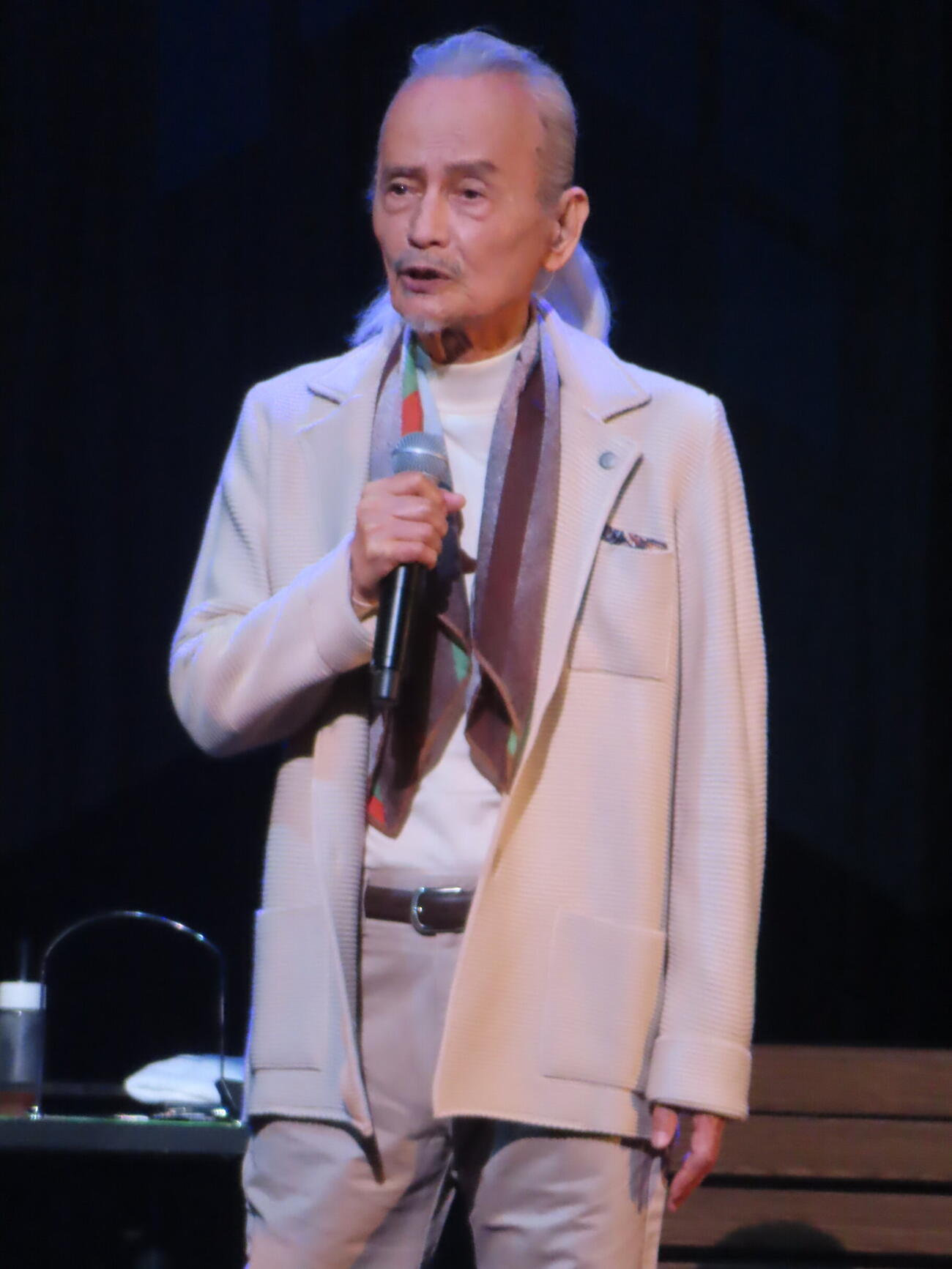 秋野太作