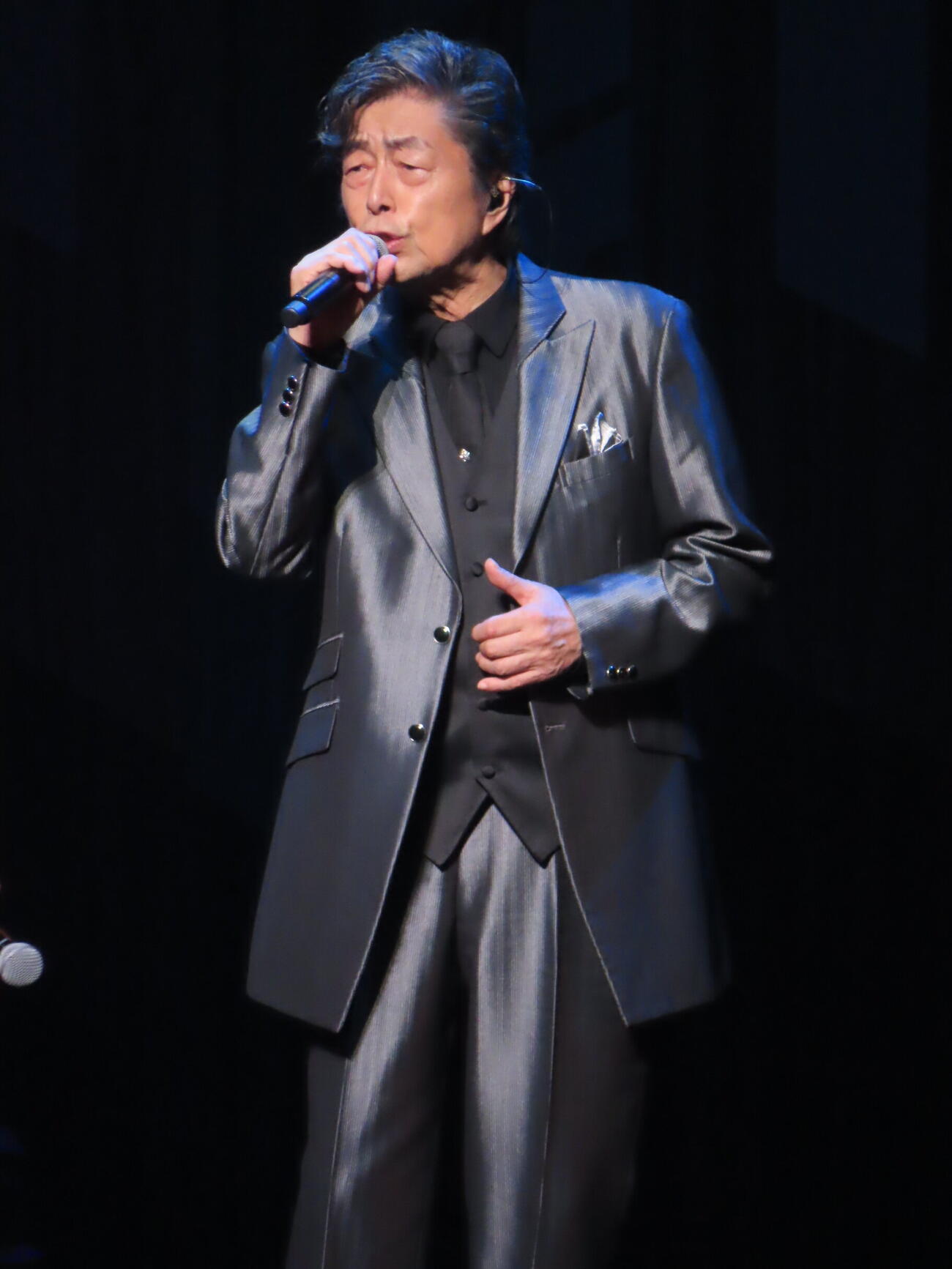 中村雅俊