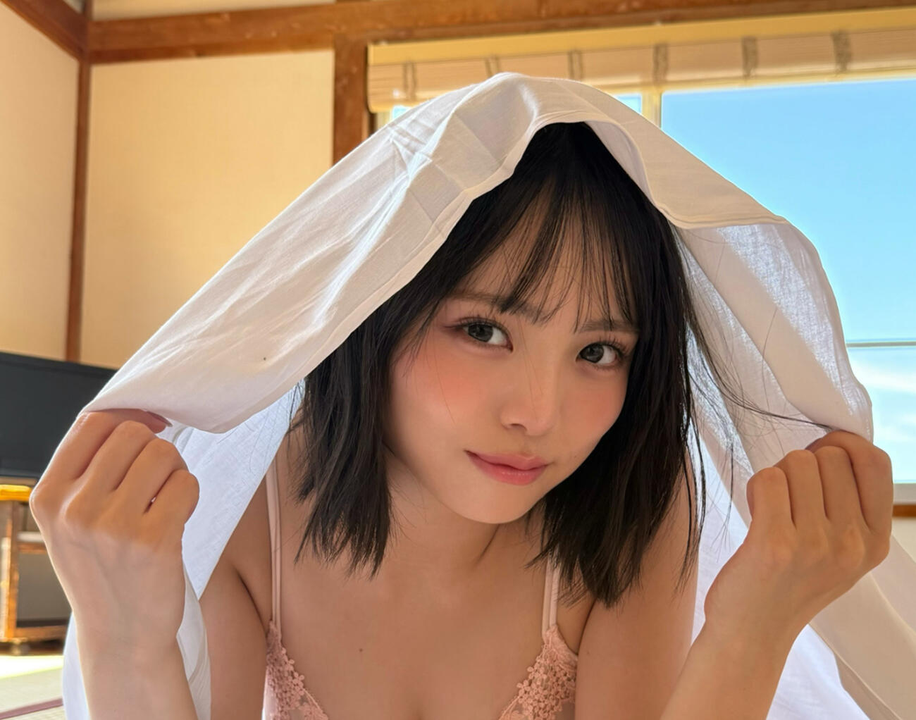 ランジェリー姿を公開した織莉叶（織莉叶のインスタグラムから）