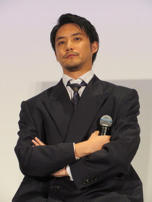 白石隼也「僕の芝居より、扱う時間の方が長い」オール台湾ロケ映画で人形遣い兼任した理由は…