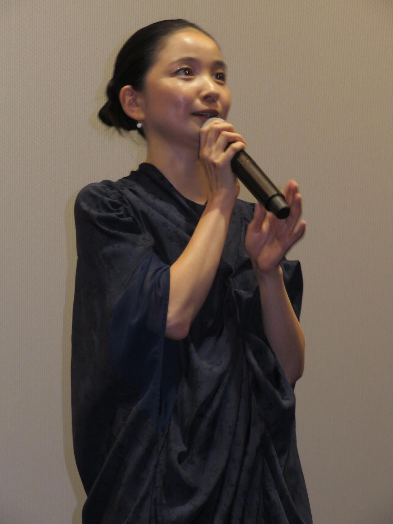 映画「恒星の向こう側」公開記念舞台あいさつに登壇した福地桃子（撮影・村上幸将）