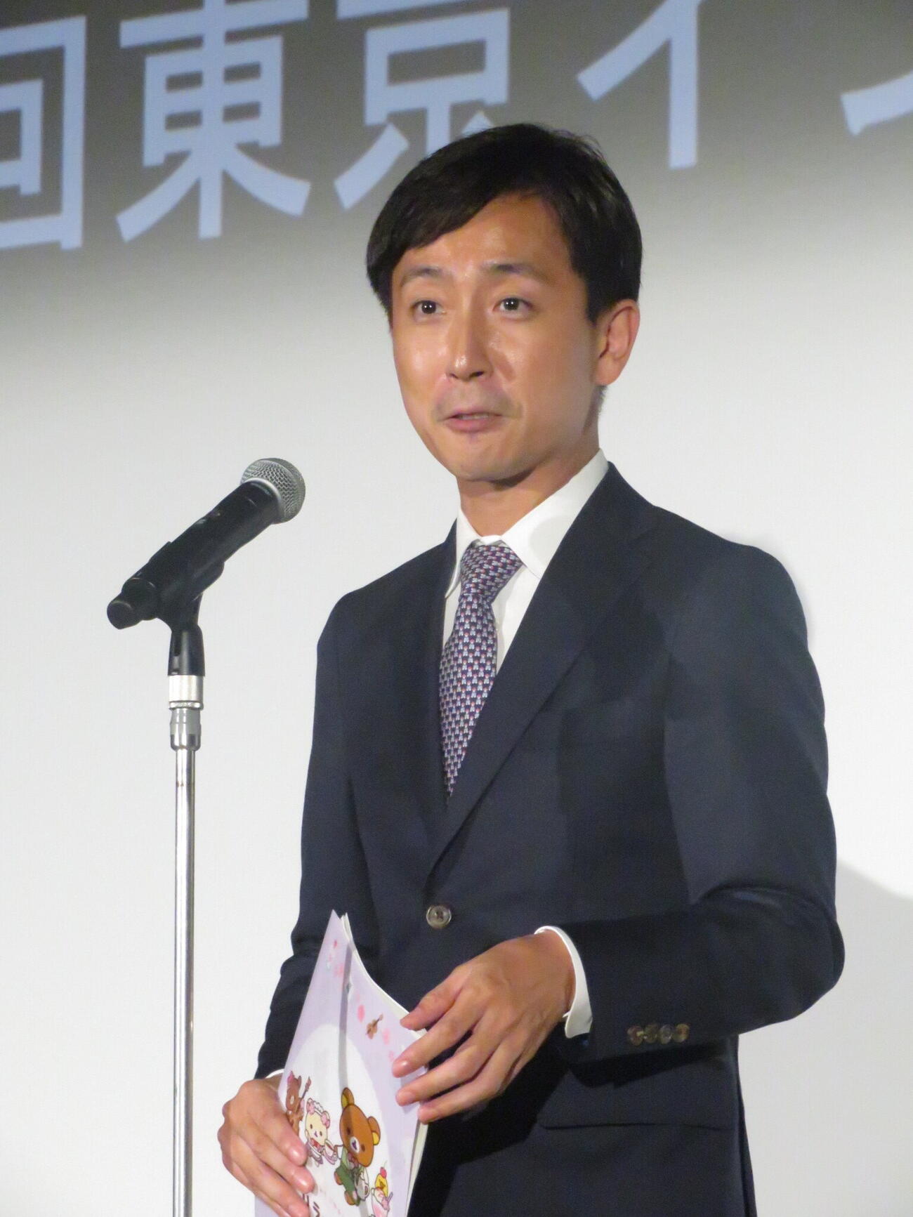 「第4回東京インディペンデント映画祭授賞式」であいさつした、東京・千代田区の樋口高顕区長