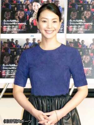 知花くらら マサイ人に髪引っ張られた 芸能ニュース Nikkansports Com