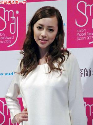 ｉｃｏｎｉｑが旧芸名 伊藤ゆみ で再始動 音楽 日刊スポーツ