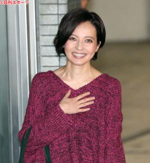 髪切ったベッキー 新しい番組を 川谷質問は答えず 芸能 日刊スポーツ