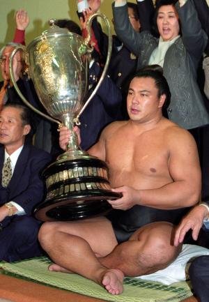 元横綱千代の富士、NHKが追悼特番を放送 - 芸能 : 日刊スポーツ