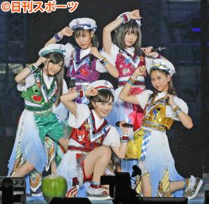 ももクロ佐々木「体感気温40度」Xマス公演は常夏 - 音楽 : 日刊スポーツ