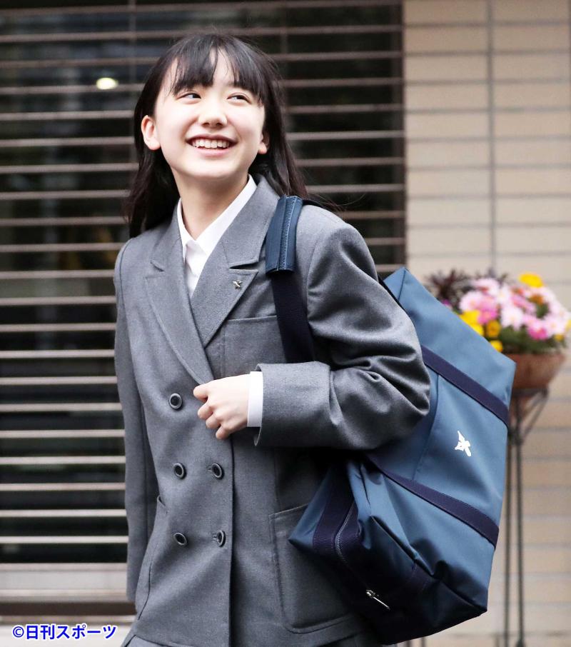 芦田愛菜の中学時代はどこに通っていた？慶應義塾中等部合格の勉強法と進学ルートを徹底解剖