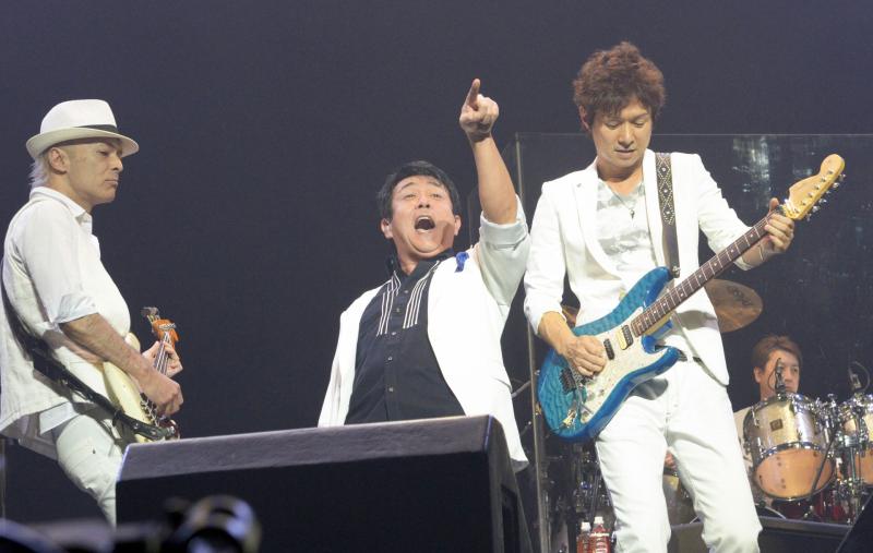 TUBE30周年記念ライブ、武道館に1万人超 - 音楽 : 日刊スポーツ