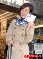 新曲発売記念キャンペーンで山野楽器本店を訪れた城之内早苗(撮影・大友陽平)