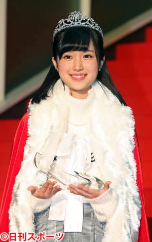 東宝シンデレラ グランプリに15歳福本莉子さん 芸能 日刊スポーツ