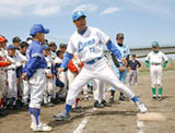走塁を教える伊原塾長