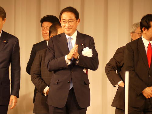 岸田派パーティーに出席した自民党の岸田文雄前政調会長（21年7月8日撮影）