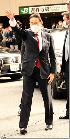 来年は参院選の年。岸田首相も今年の衆院選に続いて、応援に駆け回るとみられる（21年10月27日撮影）