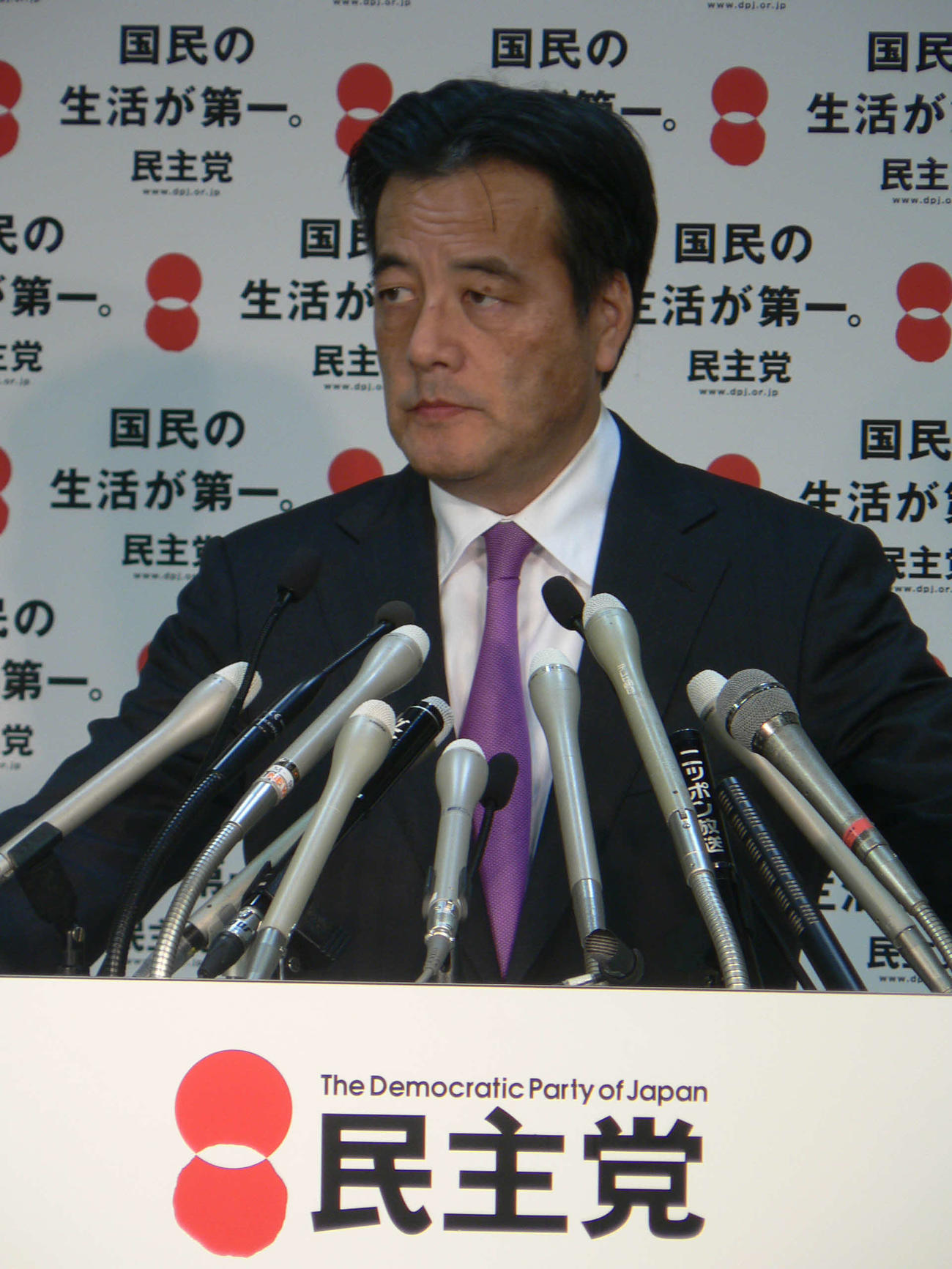 民主党幹事長時代の立憲民主党の岡田克也幹事長（2010年11月4日撮影）