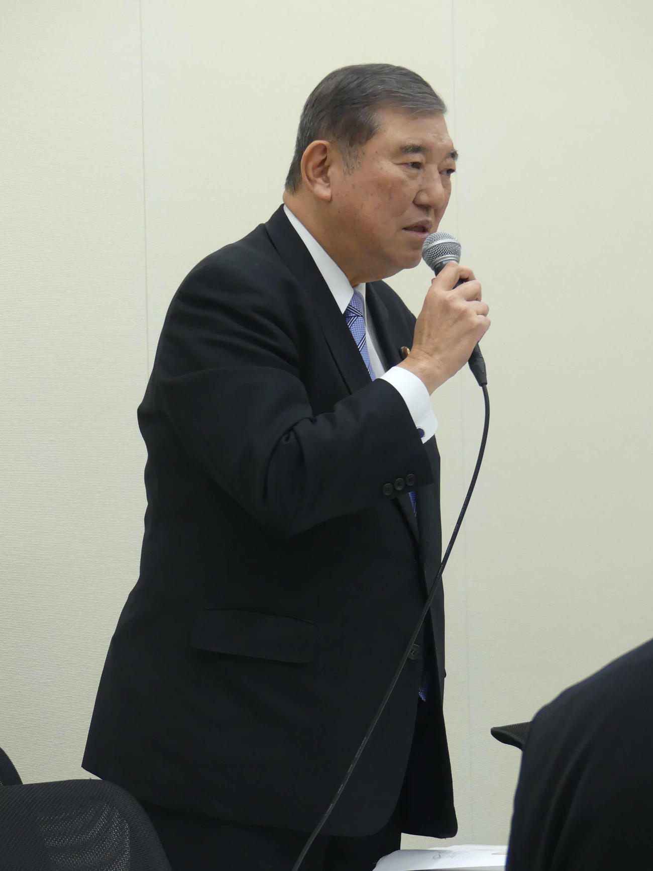 政策勉強会であいさつする自民党の石破茂元幹事長（2024年2月27日撮影）