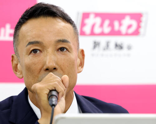 会見で政党名の変更についても言及する、れいわ新選組の山本太郎代表(撮影・浅見桂子)