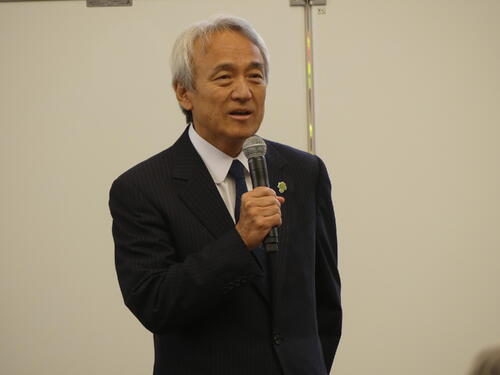 2016年の衆院福岡6区補選に立候補した長男への支持を訴える蔵内勇夫氏
