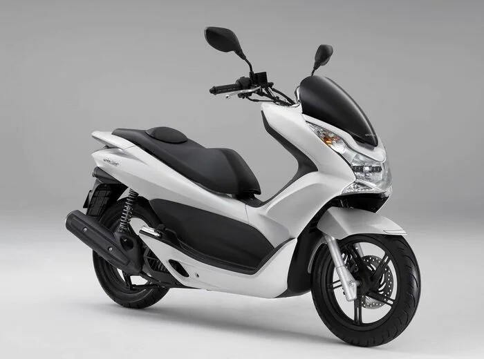 ホンダの原付二種スクーターであるPCX（写真：本田技研工業）