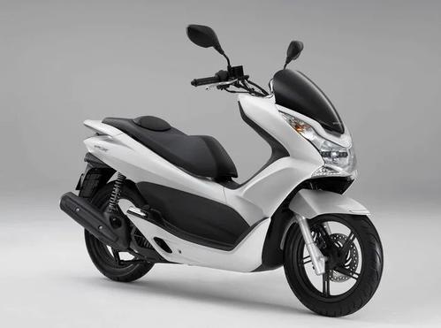 ホンダの原付二種スクーターであるPCX（写真：本田技研工業）