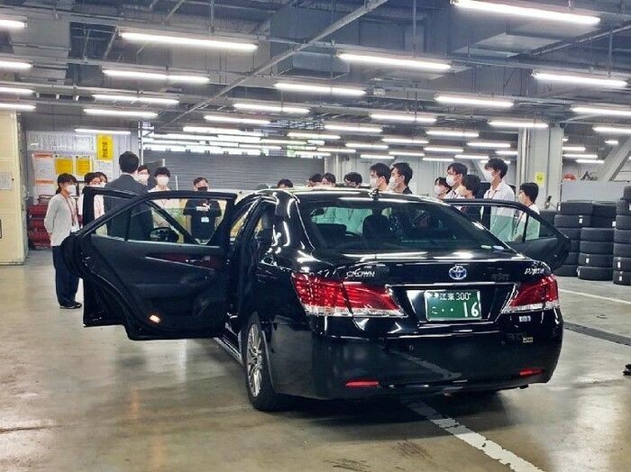 国際自動車は「オープン・カンパニー」を開催し、就職を検討している本人の家族や友人などに営業所を開放して、職場の理解につとめる（写真：国際自動車）