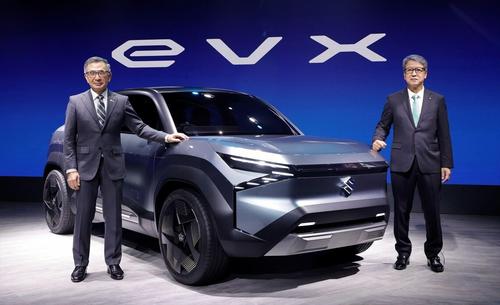 2023年にインドで初公開されたEVコンセプトモデル「eVX」(写真:スズキ)