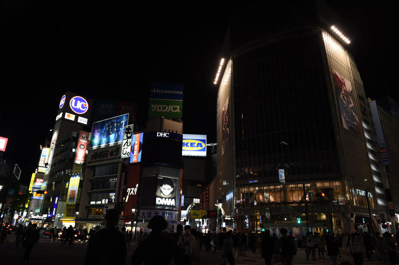 広告トラック規制で、街中の風景も変わるでしょうか？（写真はイメージです）