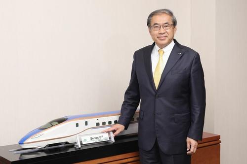 ふかさわ・ゆうじ/1954年生まれ。1978年東京大学法学部卒業、日本国有鉄道入社。1987年JR東日本入社。投資計画部長、人事部長、副社長などを経て2018年から現職(撮影:尾形文繁)