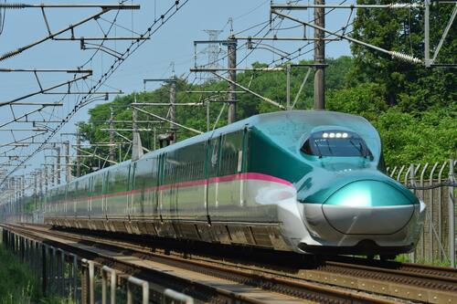 東北新幹線はやぶさ号（JR東日本提供）