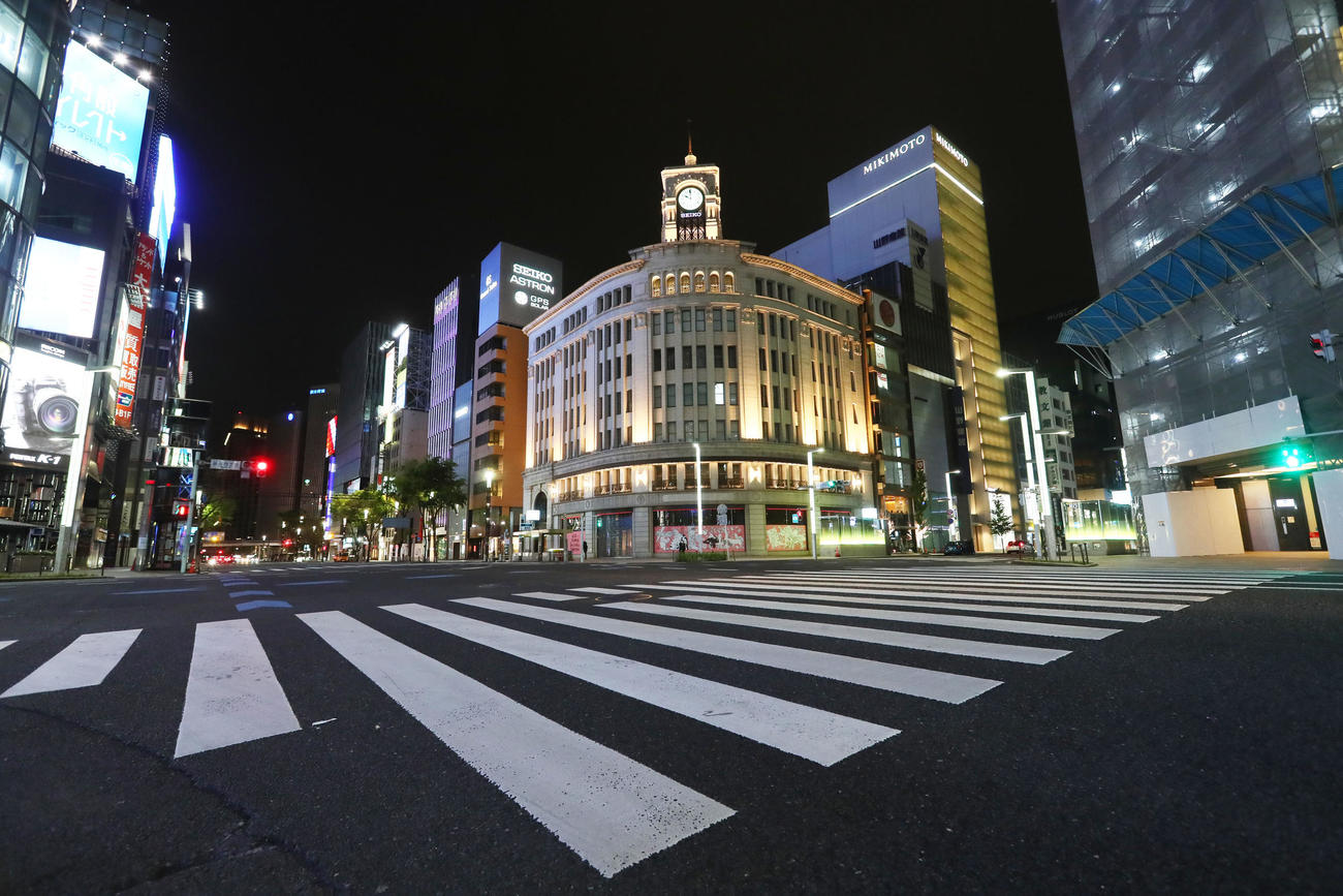 20年4月19日、緊急事態宣言下の銀座4丁目交差点