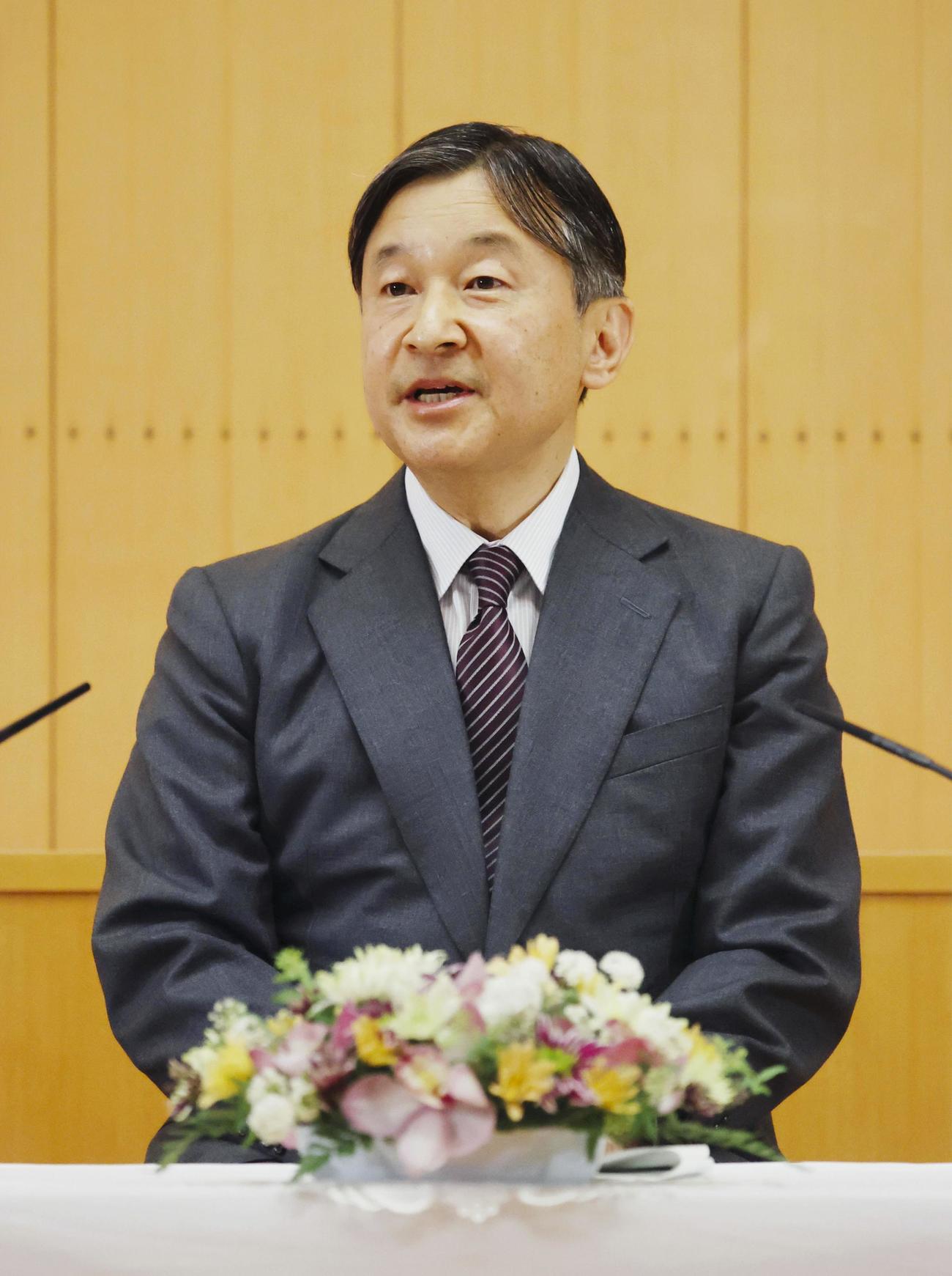 61歳の誕生日を前に記者会見される天皇陛下（代表撮影）