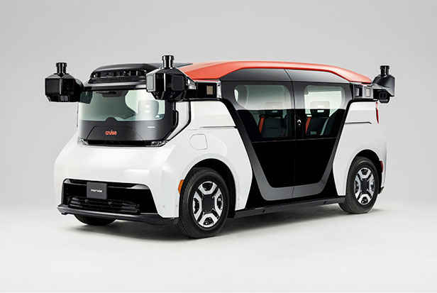 ホンダとゼネラル・モーターズ（GM）などが開発している無人タクシーの専用車両「クルーズ・オリジン」（共同）