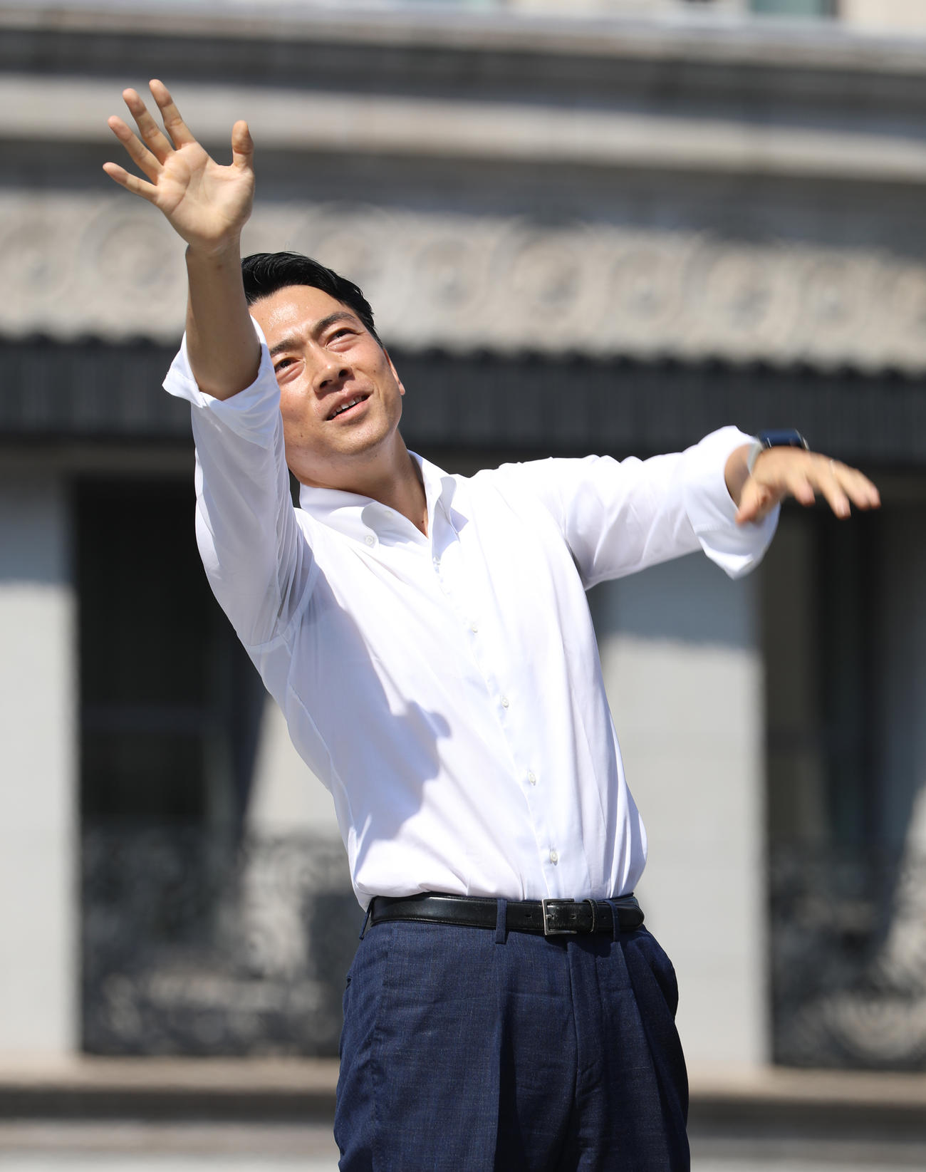 銀座四丁目交差点で街頭演説する小泉進次郎元環境相（撮影・中島郁夫）