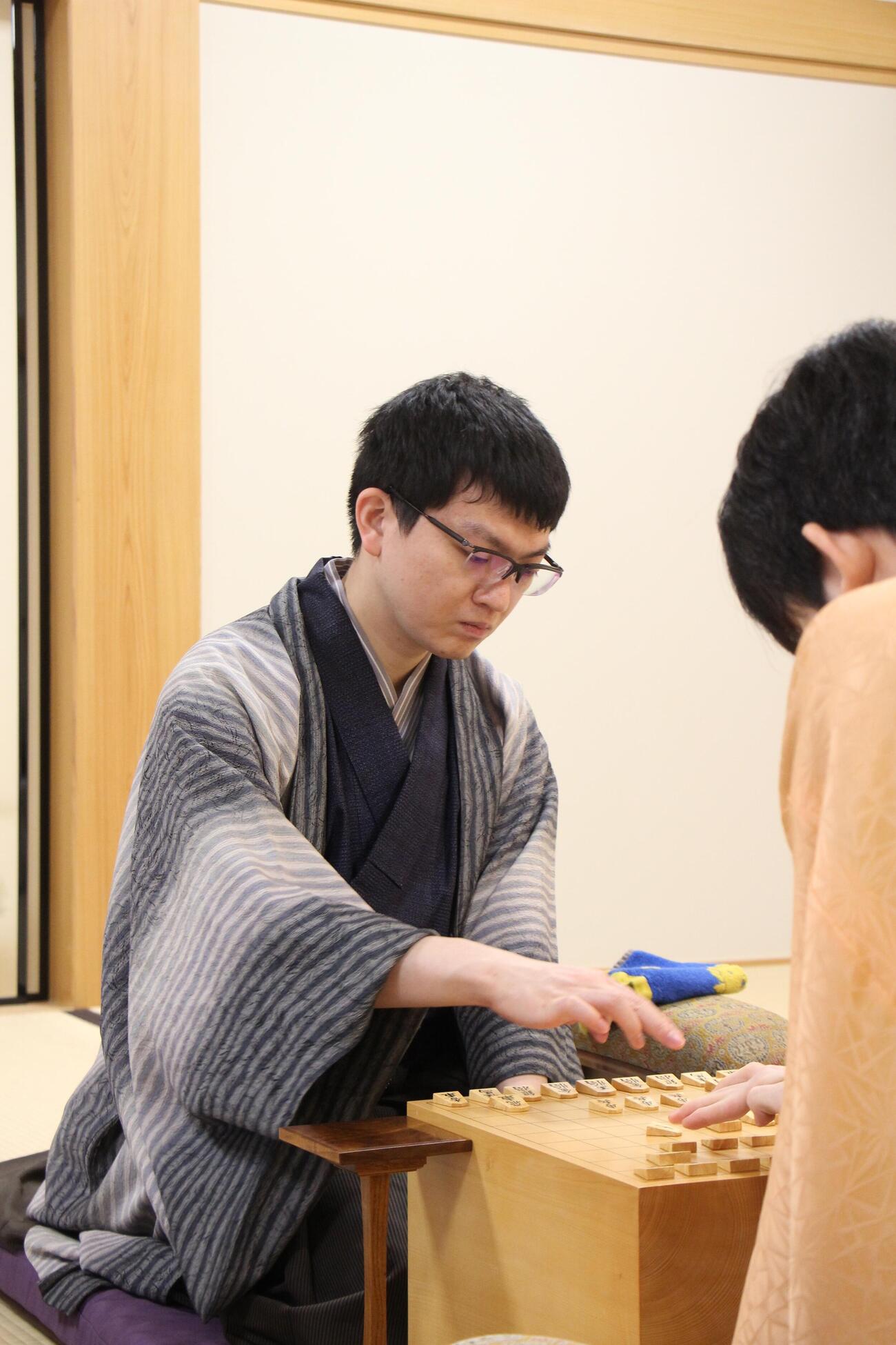 王将戦7番勝負第7局2日目に臨んだ永瀬拓矢九段（日本将棋連盟提供）