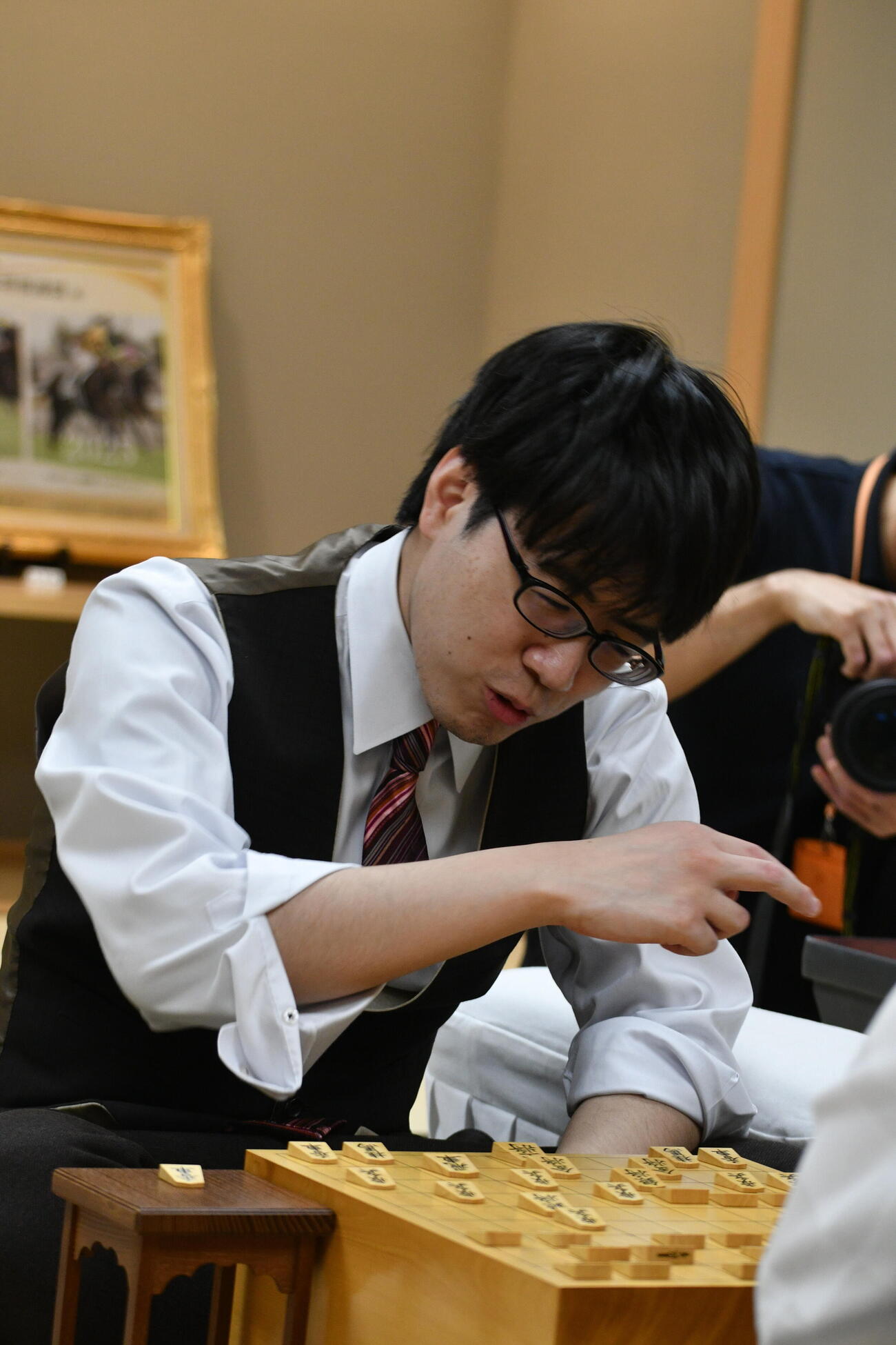 羽生善治九段に大逆転勝ちしてうれしいタイトル戦初挑戦を決めた服部慎一郎七段