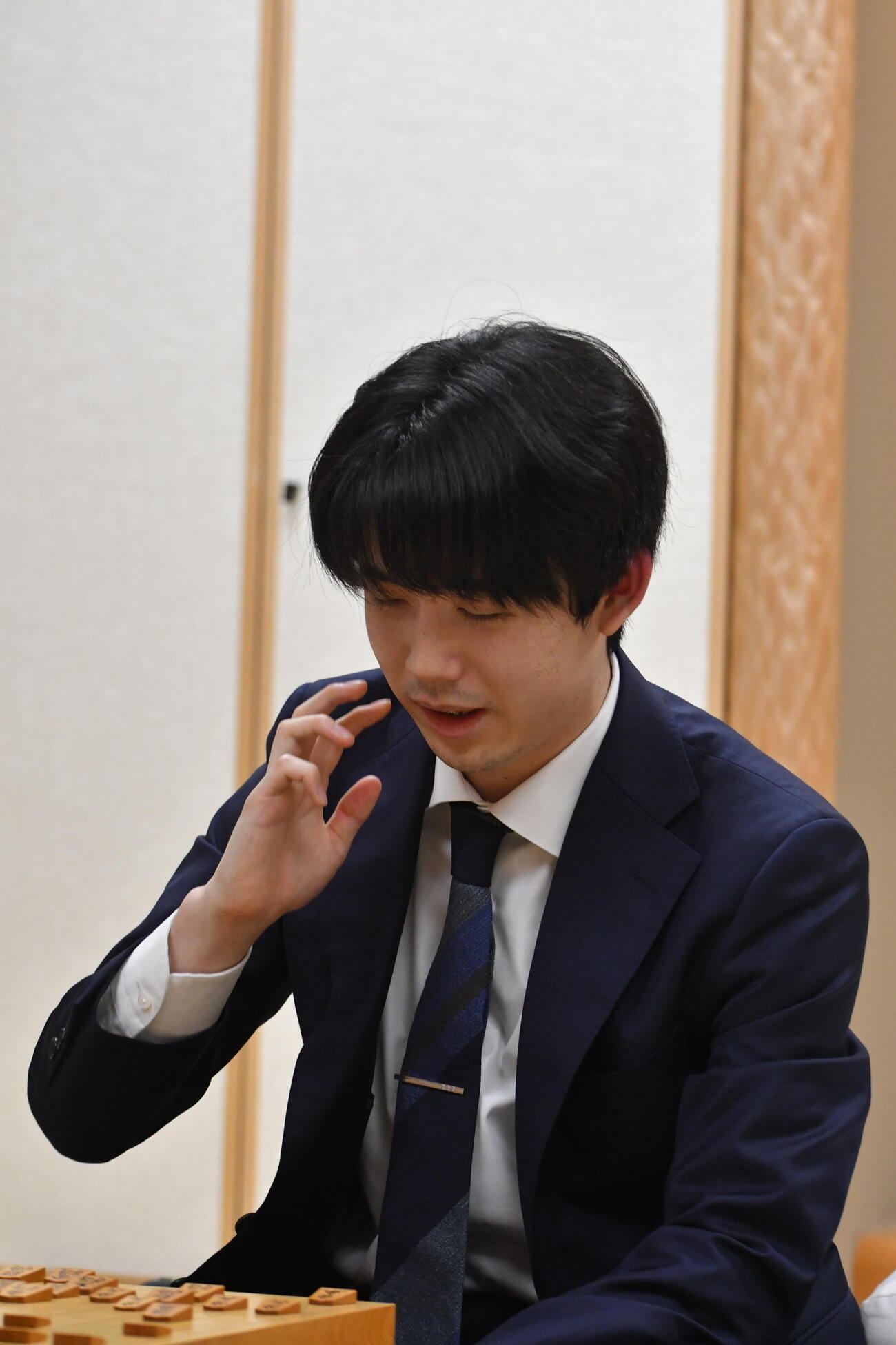斎藤明日斗六段を下して王座復位へ好スタートを切った藤井聡太6冠