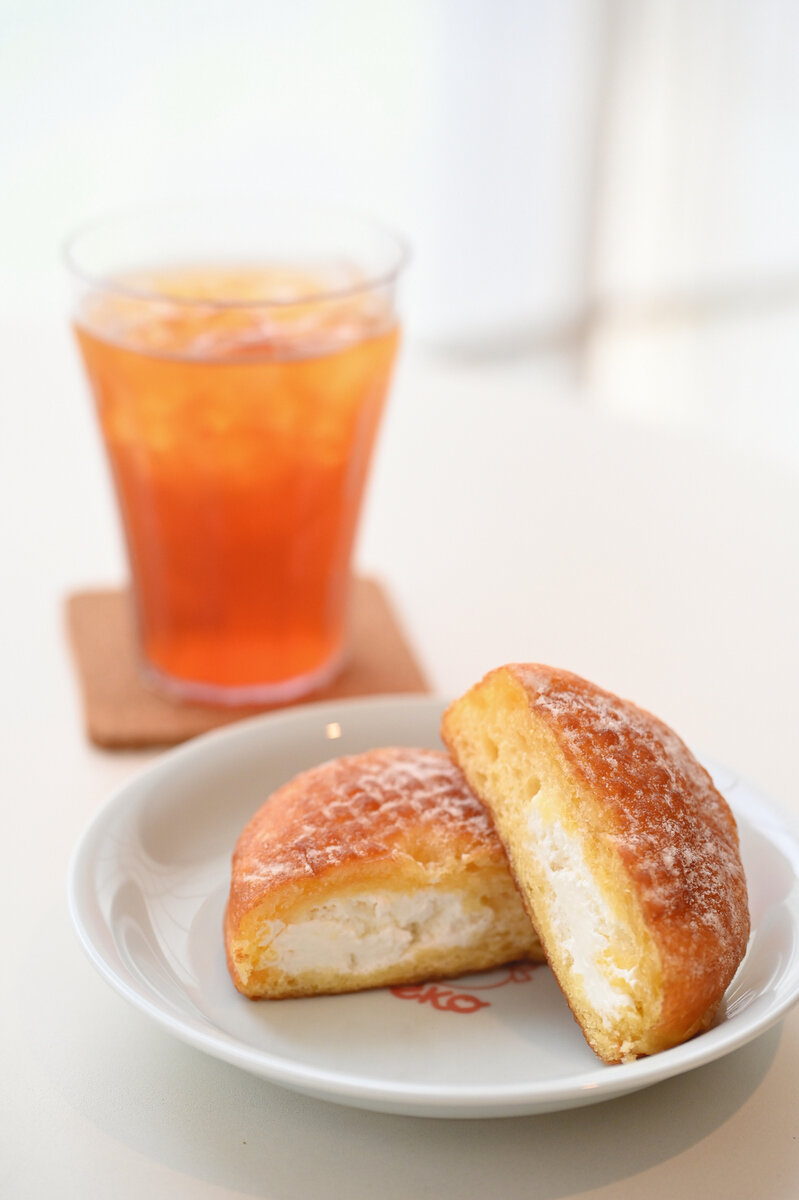 伊藤匠2冠の午前おやつは「milkyクリームドーナツ」とにかく残念「水出しアイスティー」（日本将棋連盟提供）